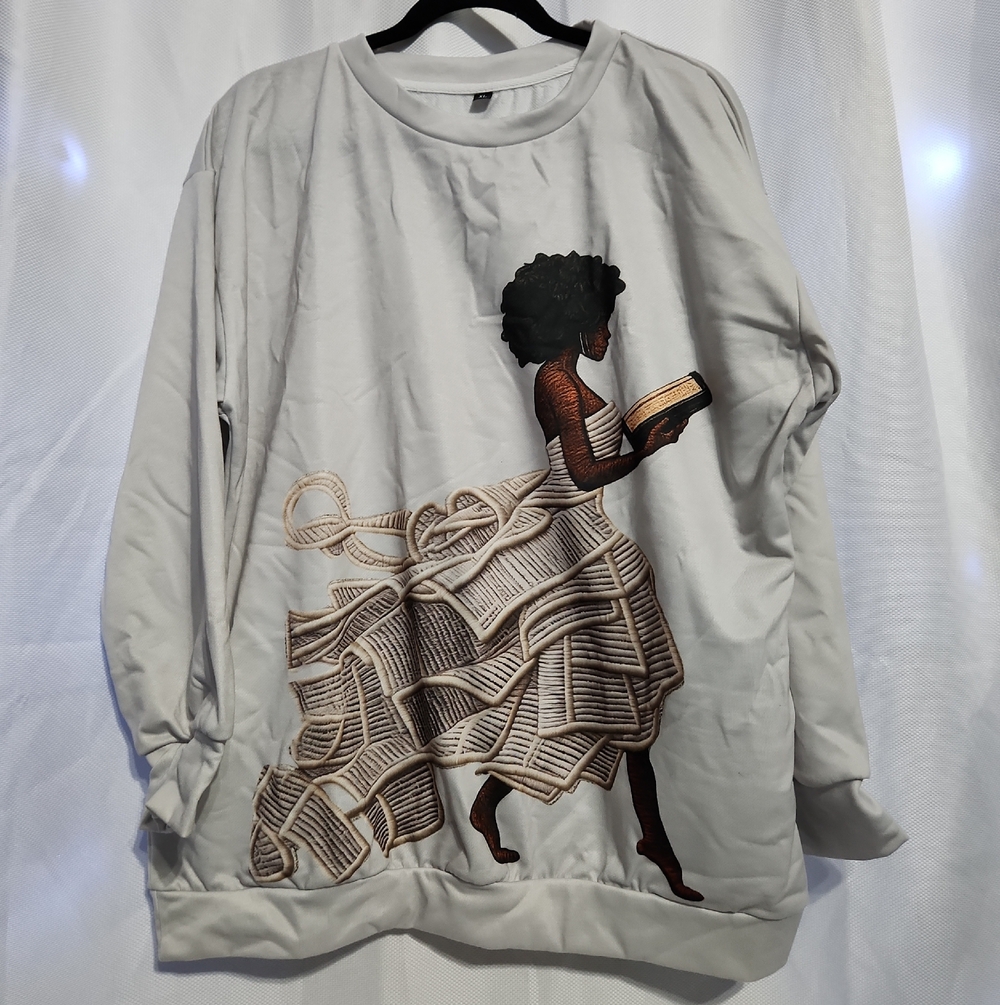 Women’s Ivory Graphic Reading Girl/Book Club Sweatshirt Sz M